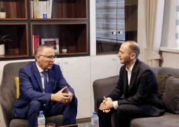 Hematologu i njohur Adriatik Berisha i bashkohet PDK-së