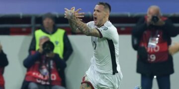 FIFA e dënon me gati 100 mijë euro Serbinë për sjelljet në ndeshjen kundër Shqipërisë