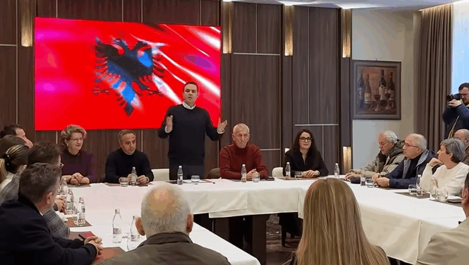 Abdixhiku sfidon VV-në: “A po doni me kthy Serbinë në Kosovë? Anton Quni është këtu – kë të akuzoni?”