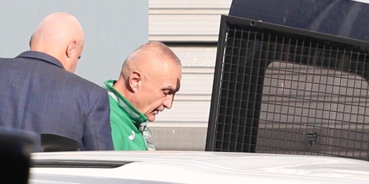 Nga qelia, Ilir Meta kërkon të pyetet nga SPAK për 21 Janarin si person me dijeni