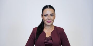 GJKKO pezullon nga detyra Belinda Ballukun, i ndalohet dalja jashtë vendit