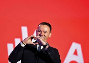 Faton Peci reagon për situatën në Mitrovicë: “Prap hibrida aa”