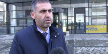 Avokati i Valon Ademit: Pacolli negocioi pas shpinës së ortakut, kontrata me “offshore”-in faktikisht shiti Aeroportin e Vlorës