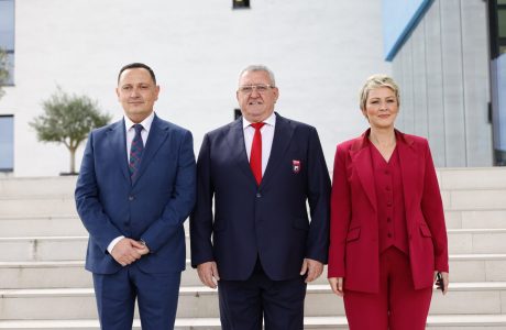 Federata Shqiptare e Futbollit do të ndërtojë një fushë futbolli në Luginën e Preshevës – përplasje për vendndodhjen