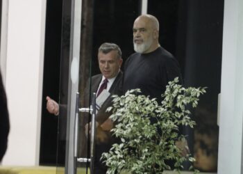 Rama pas vendimit të Kushtetueses: “Të jemi gati për zgjedhje në çdo kohë”