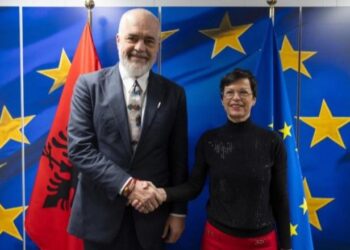 “Tirana në qendër të BE: Samiti nis sot”
