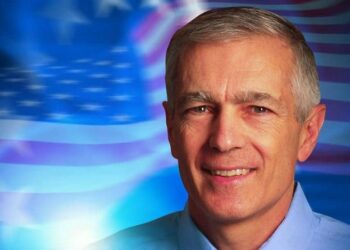 Wesley Clark përmbyll dëshminë në Speciale: I vetmi dëshmitar që gjyqtarët nuk e pyetën – fjalimi i tij i fundit i lejuar