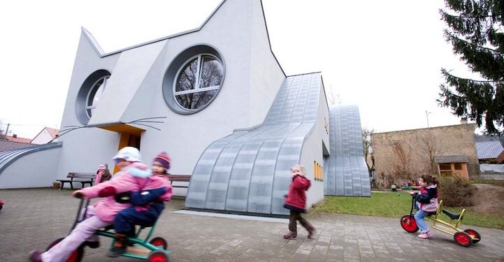 Gjermania rrit ndihmën për fëmijë nga janari 2026 – prindërit do të marrin më shumë para dhe lehtësime tatimore