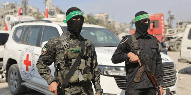 Izraeli merr trupin e një pengu tjetër nga Hamasi përmes Kryqit të Kuq