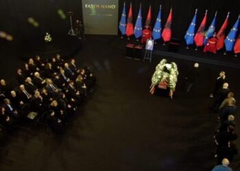 Shqipëria në zi për Fatos Nanon – homazhe në Pallatin e Kongreseve, fjalime nga Rama dhe bashkëshortja Xhoana Nano