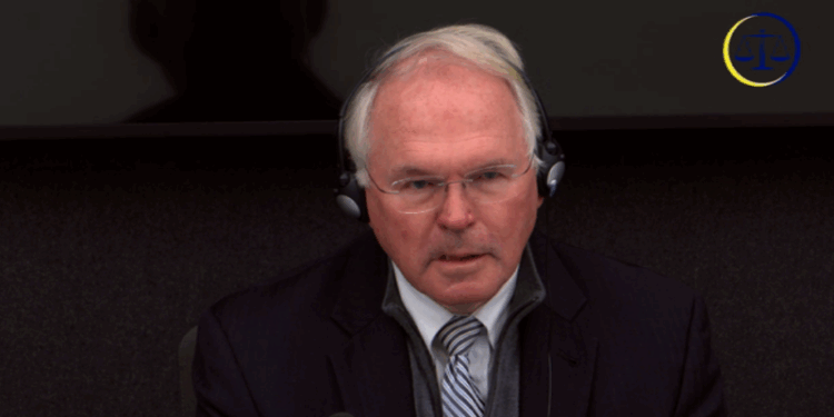 Hill: Thaçi nuk urdhëroi veprimtari të paligjshme, po mbahet gjatë në burg