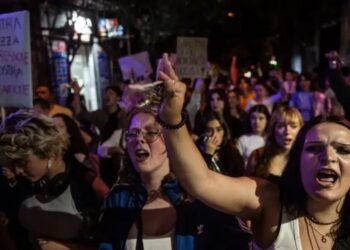 Italia miraton ligjin e veçantë për femicidin: vrasja e grave shpallet krim i veçantë me burgim të përjetshëm