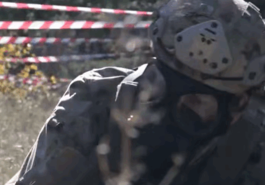 KFOR sfidon kufijtë në garën ushtarake 15-kilometërshe në Pejë: ushtarët tregojnë forcë, disiplinë dhe bashkëpunim