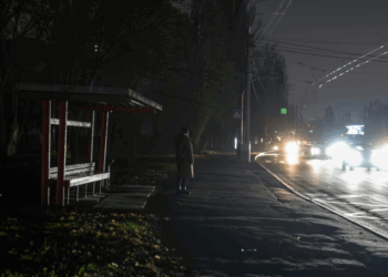 Lufta e dronëve: Rusia dhe Ukraina godasin infrastrukturat energjetike – mbetje dronësh bien në Rumani