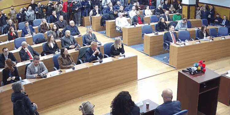 Prishtina zhbllokon fondet: 28 milionë euro bartje buxhetore miratohen me shumicë dërrmuese