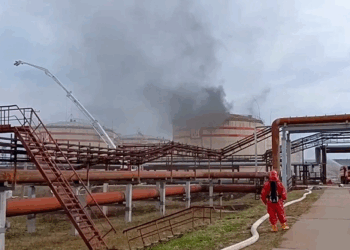 Ukraina godet rafinerinë ruse në Volgograd, një civil humb jetën