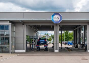 Gjermania shtrëngon kontrollet: Miliona makina rrezikojnë heqjen nga qarkullimi