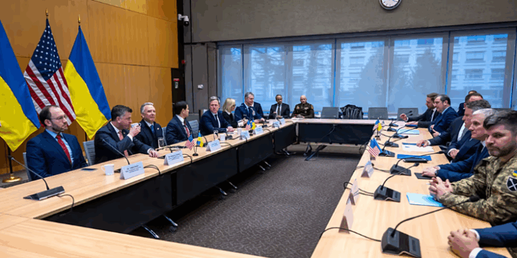 Paqe në horizont? SHBA dhe Ukraina raportojnë përparim pas bisedimeve vendimtare në Gjenevë