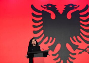 Presidentja Osmani: 28 Nëntori është boshti i krenarisë sonë kombëtare – dy shtete, një komb, një zemër