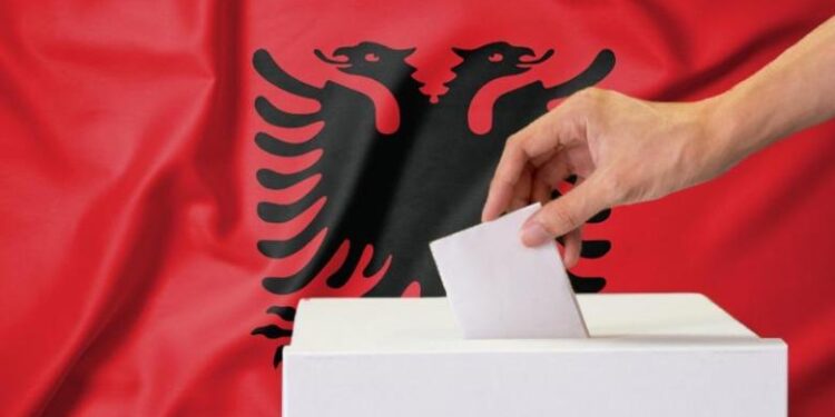 Zgjedhjet e pjesshme vendore në Shqipëri: 334 mijë qytetarë votojnë në 5 bashki, procesi vijon normalisht