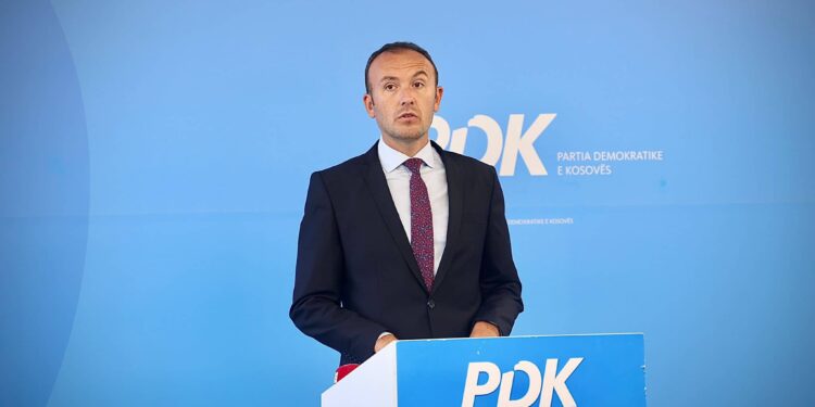 Arben Mustafa, numri 5 i PDK-së, ndër figurat kryesore të garës për zgjedhjet e 28 dhjetorit