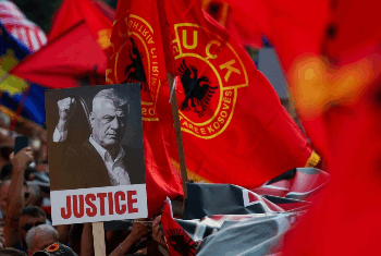 Specialja pa seanca deri në shkurt