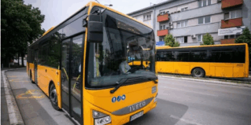Prishtina edhe sot pa autobusë, protestat vazhdojnë