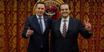 Ukë Rugova zyrtarizohet në listën zgjedhore në 81-vjetorin e lindjes së Presidentit Rugova
