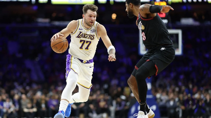 Doncic me paraqitje të jashtëzakonshme, Lakers triumfojnë në udhëtim te 76ers