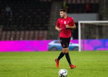 Berat Gjimshiti shpallet për të dytin vit radhazi “Lojtari i Vitit i Kombëtares” në Mbrëmjen Gala “Topi i Artë 2025”