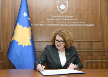 Ministria shpërfill vendimin e Agjencisë Antikorrupsion, nënshkruan kontratë 7.7 milionë euro pas konstatimit të konfliktit të interesit