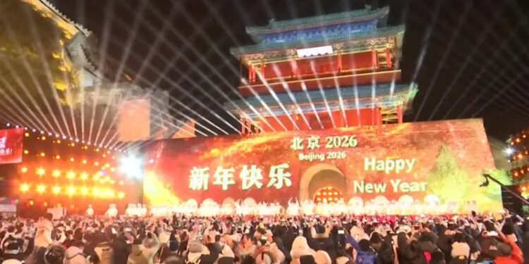 Viti i Ri 2026 nis në Azi: Festime në Japoni, Kore e Kinë, anulime për siguri në Tokio