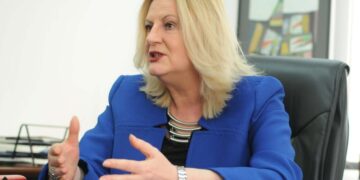 Tahiri: Qeveritë e korruptuara të Kosovës nuk shkojnë në prokurori, në Shqipëri po