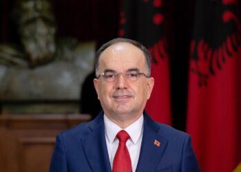 Presidenti Begaj: “Dhjetori ’90 hapi rrugën e Shqipërisë europiane”
