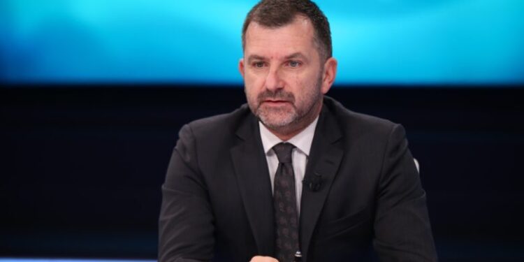 Andi Bushati: Albin Kurti e vërtetoi se mund të fitosh pa blerë televizionet e mëdha