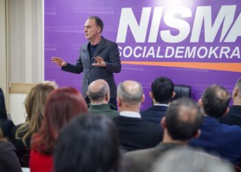 Fatmir Limaj prezanton listën e Nismës: “110 njerëz të ndershëm, profesionistë dhe atdhetarë – bashkë e çojmë zërin në Kuvend”