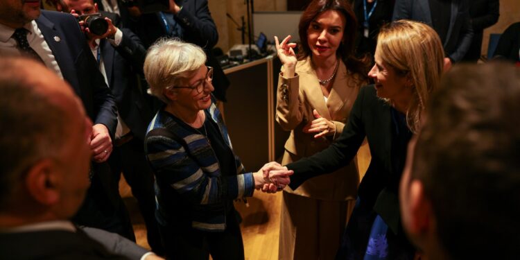 Gërvalla nga Vjena: “Masat ndaj Kosovës duhet të hiqen – Serbia duhet të përballet me pasojat për Banjskën!”