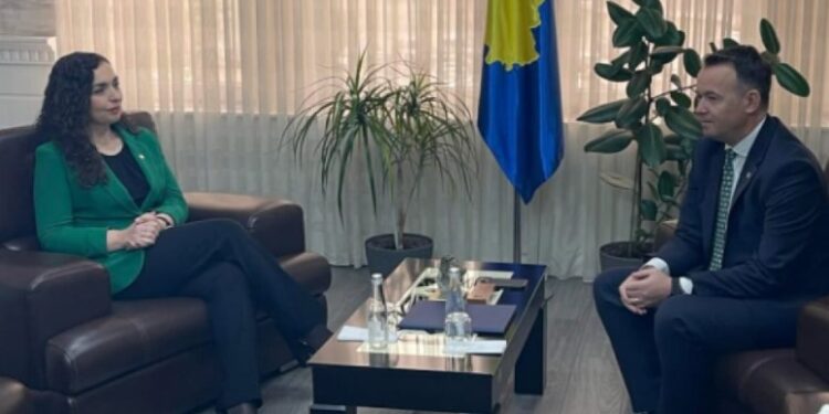 Vizita e Osmanit në Mitrovicë, Hoti: Shkelje e hapur e rolit kushtetues