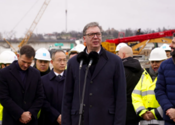 Vuçiq ndërhyn në zgjedhjet në Kosovë duke e favorizuar haptas Listën Srpska