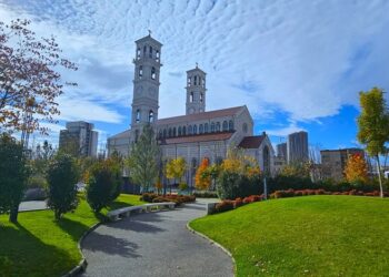 Kisha Katolike njofton programin e Krishtlindjes 2025 në Kosovë