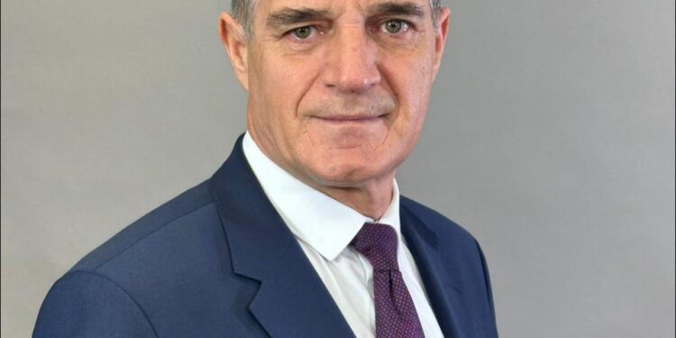 Nait Hasani i bën thirrje Bedri Hamzës: Prano shkrirjen e Nismës së Fatmir Limajt në PDK – “Bashkimi e sjell fitoren më 28 dhjetor”