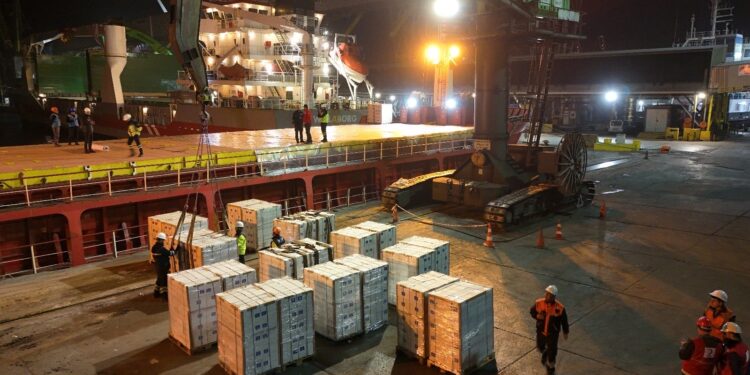 Anija me ndihma nga Kosova niset për Gazë – Kurti falënderon SHBA-në, Turqinë dhe Gjysmëhënën e Kuqe