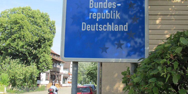 Njoftim për bashkatdhetarët shqiptarë në Gjermani: Qeveria shtrëngon ndjeshëm ndihmat sociale