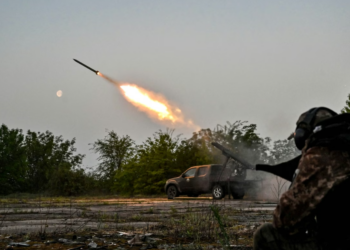 Ujqërit e Stepës: Pensionistët ukrainas që marrin armët atje ku ushtarëve u ndalohet