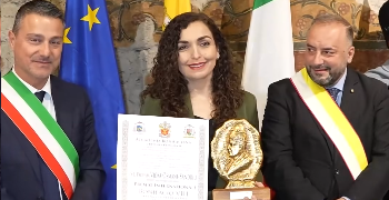 Vjosa Osmani nderohet në Anagni me Çmimin “Bonifacio VIII”: Vlerësim për paqen dhe dialogun mes kulturave