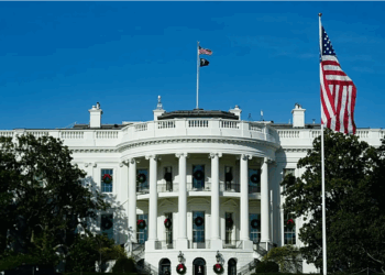 Shtëpia e Bardhë mbron sulmin e dytë amerikan në Karaibe, mes kritikave dypartiake në Kongres