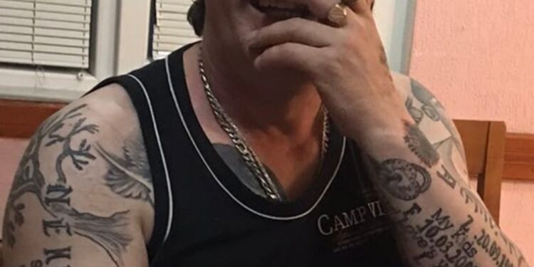 Ekskluzive | Ky është i dyshuari për tentim vrasjen ne Deçan, tre persona të plagosur në një kafiteri