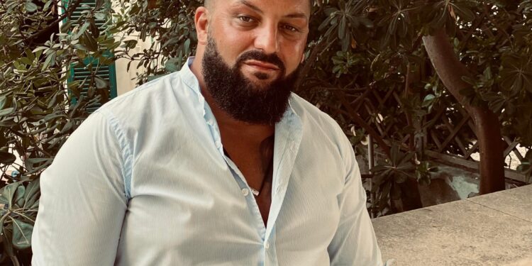 Ky është Ibrahim Selimi, mërgimtari nga Presheva që shpëtoi të moshuarit nga zjarri në Zvicër