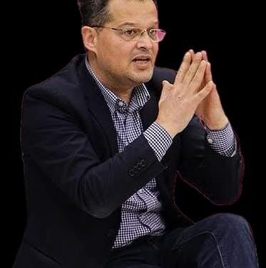 Gecaj ironizon Mustafën: Një brez i LDK-së do ta ulte partinë në 10% nëse hyn në VV