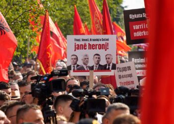 Zëri i mijëra shqiptarëve u dëgjua në Prishtinë, Hagë, Tiranë, Strasburg e Shkup më 2025, bashkë për lirimin e krerëve të UÇK-së